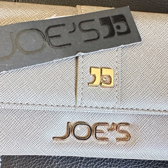 Joe’s NEW Gray Vegan Leather Wallet - Picture 6 of 9